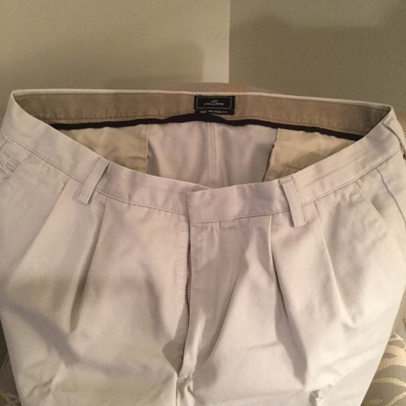 Men’s Dockers Khakis, W38, L29 - Picture 3 of 4